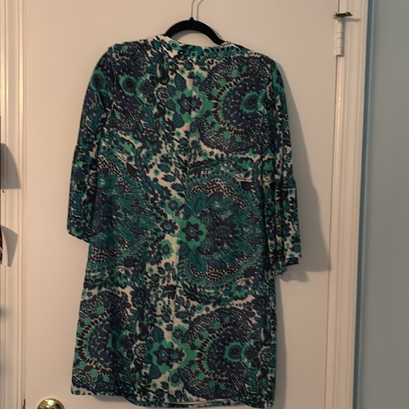 Trina Turk Green 3/4 Sleeve Tie Front Tunic - Picture 3 of 3